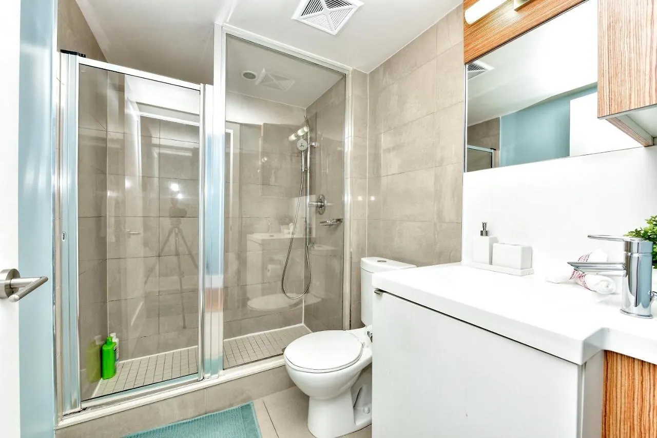 Rs Tridel Boutique Suites Toronto Aparthotel