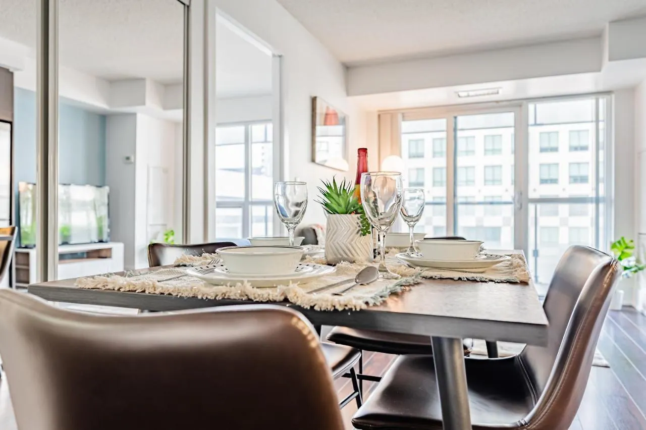 Rs Tridel Boutique Suites Toronto Aparthotel