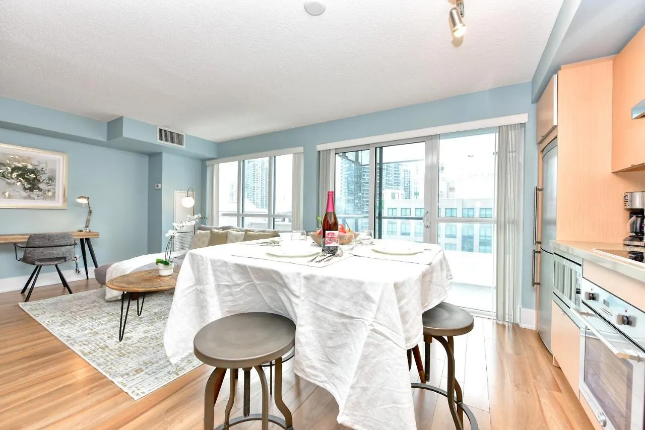 Rs Tridel Boutique Suites 토론토